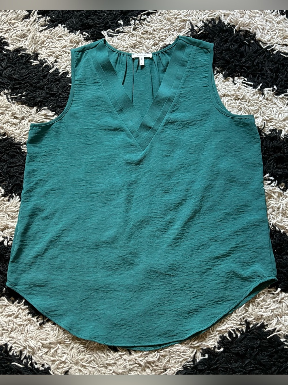 Maurices Formal Deep Green Blue V-Neck Flowy Sleeveless Blouse